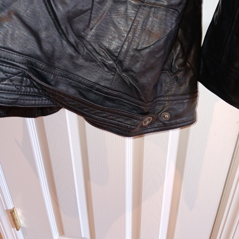 Jacket - Picture 5 of 10